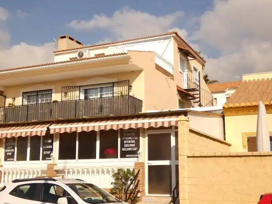 Lovely Apartment In Torre De Benagalbon